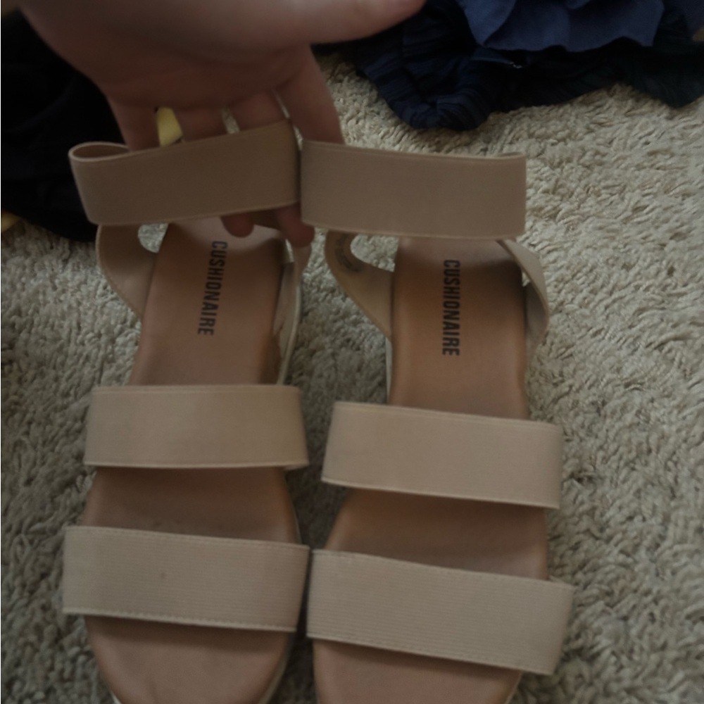 Sandals - Picture 2 of 3